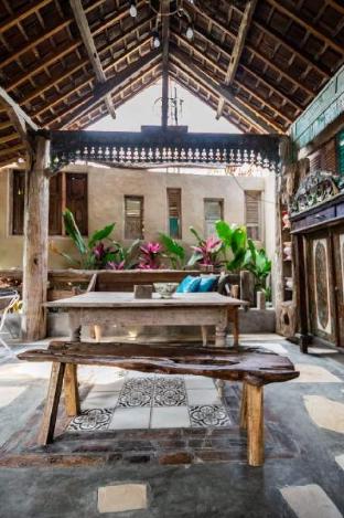 wave and chill house hostel raya canggu