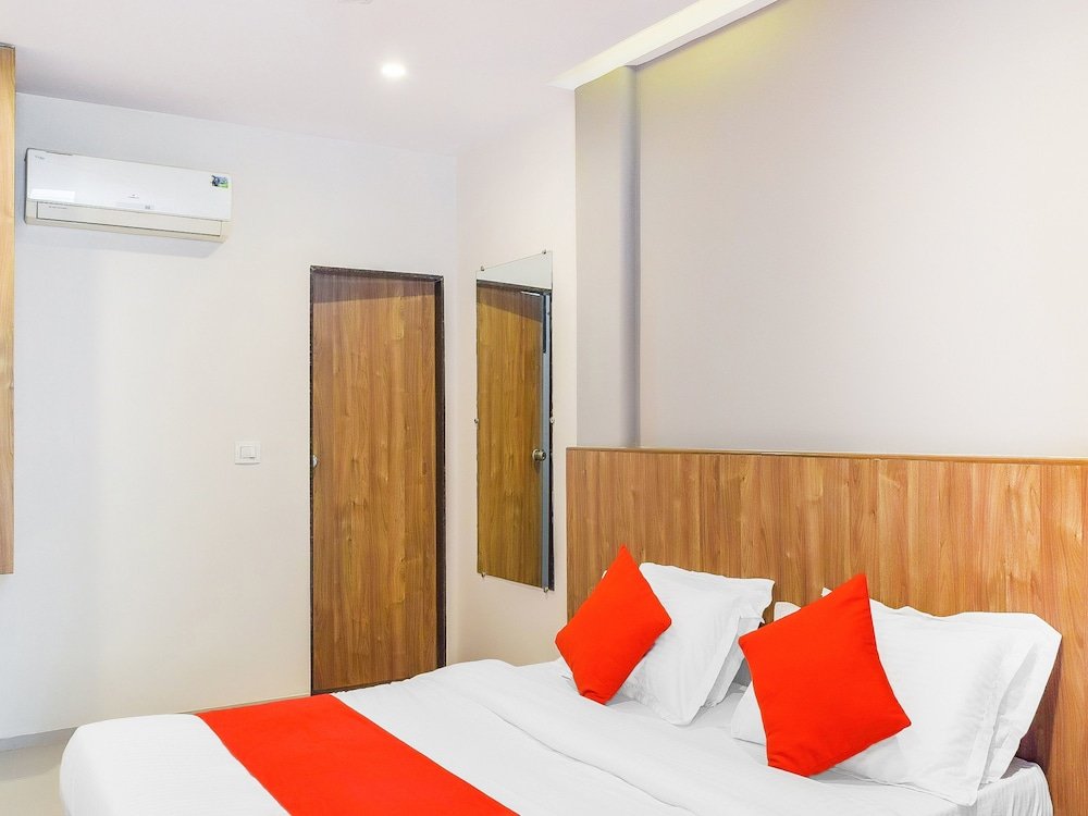 oyo 14544 hotel pacific inn
