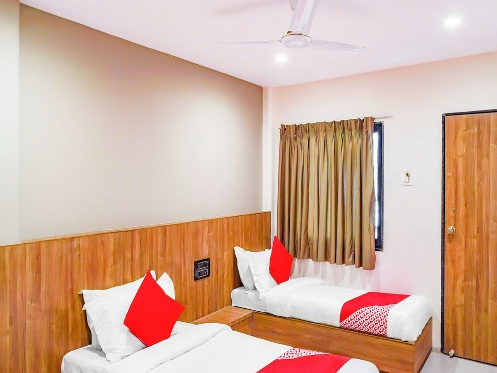 oyo 14544 hotel pacific inn