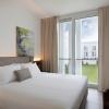 j hotel