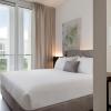 j hotel