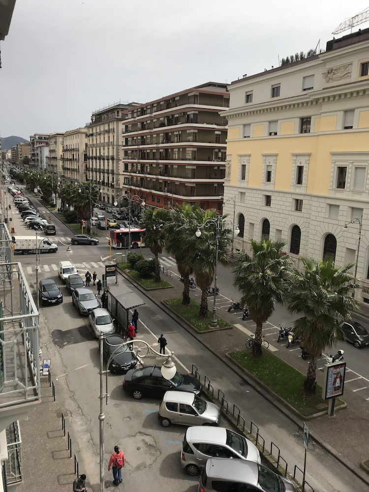 bandb salerno center