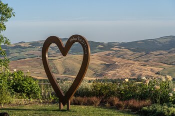 sarteano