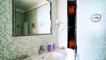 donna giulia luxury house