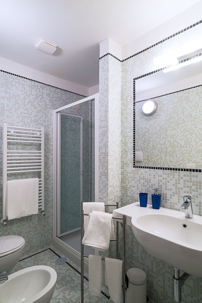 donna giulia luxury house