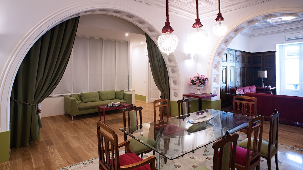 donna giulia luxury house