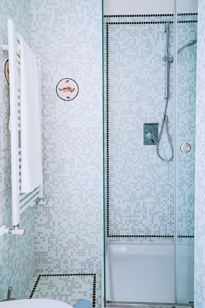 donna giulia luxury house