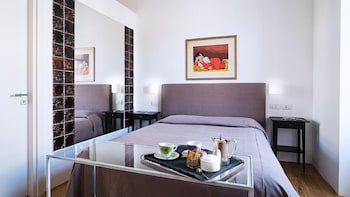 donna giulia luxury house