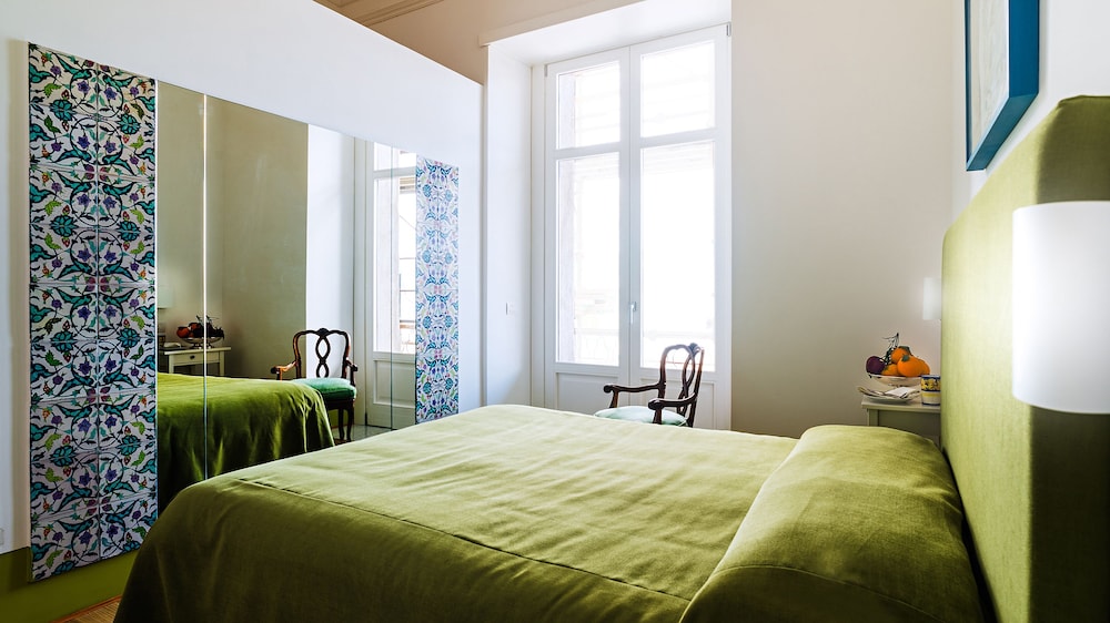 donna giulia luxury house