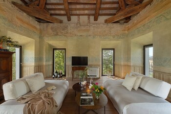 massimago wine tower