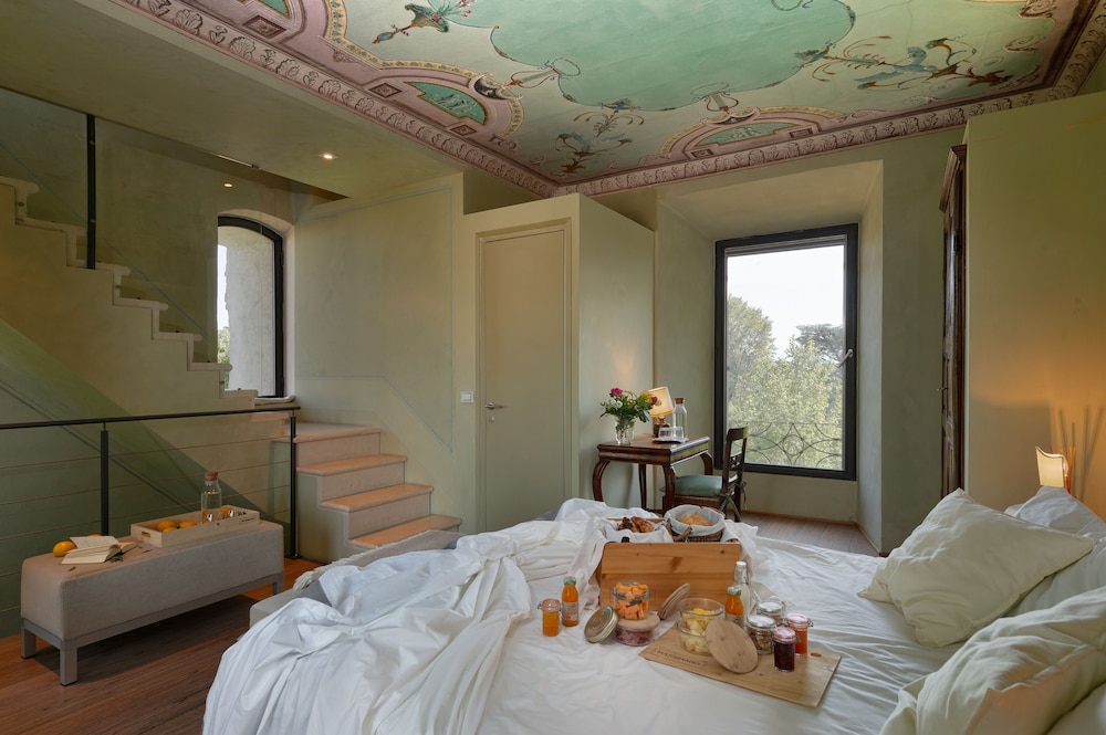 massimago wine tower