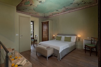 massimago wine tower