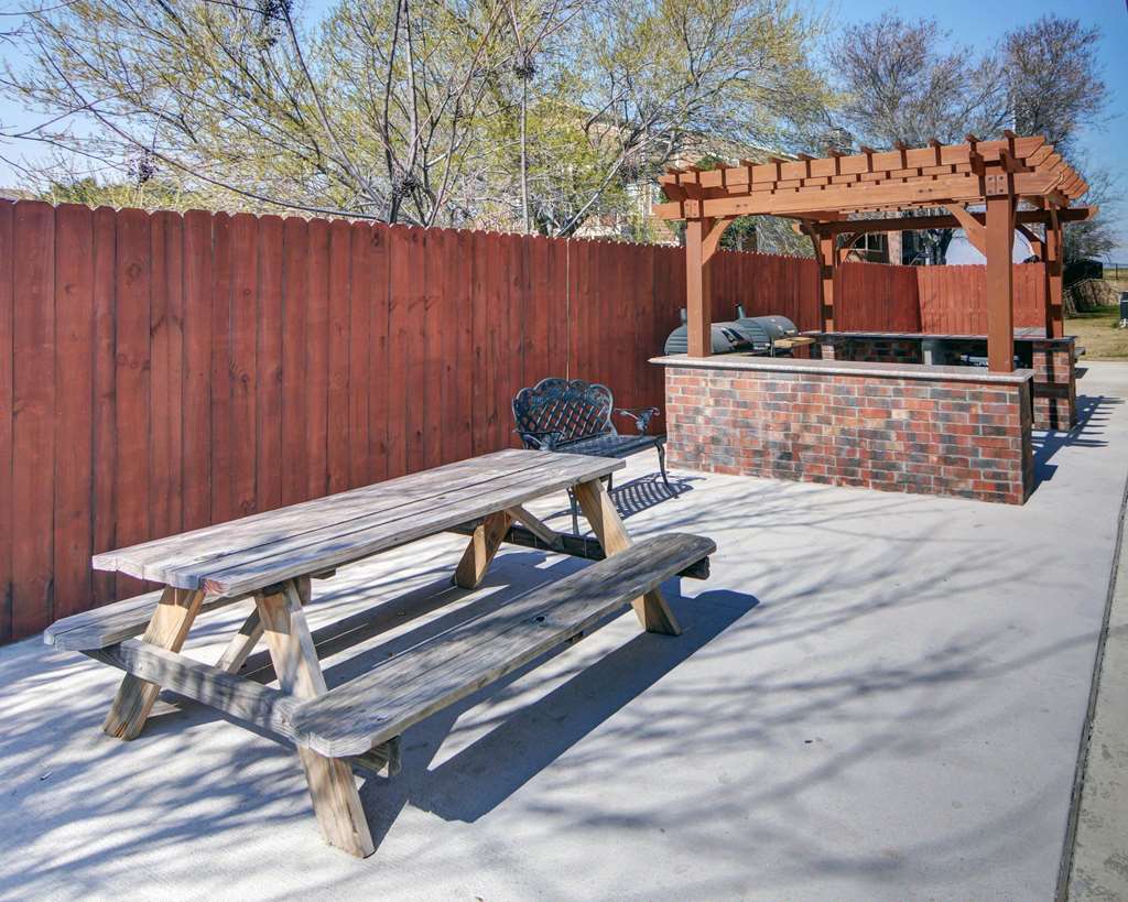 comfort suites lake worth