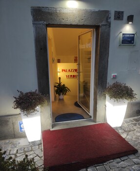palazzo verdi bandb