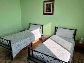 casa t bed and breakfast and home restaurant