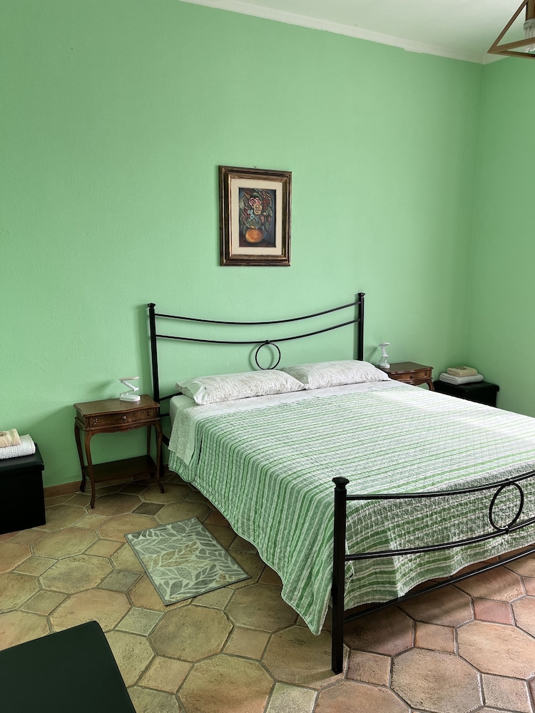 casa t bed and breakfast and home restaurant