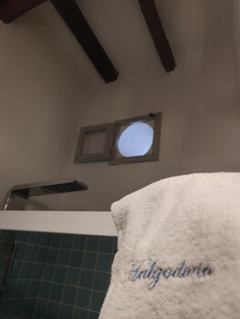 halgoduria