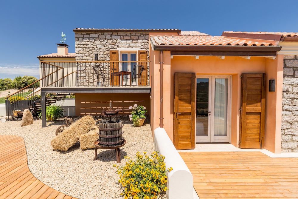 tenuta petra bianca