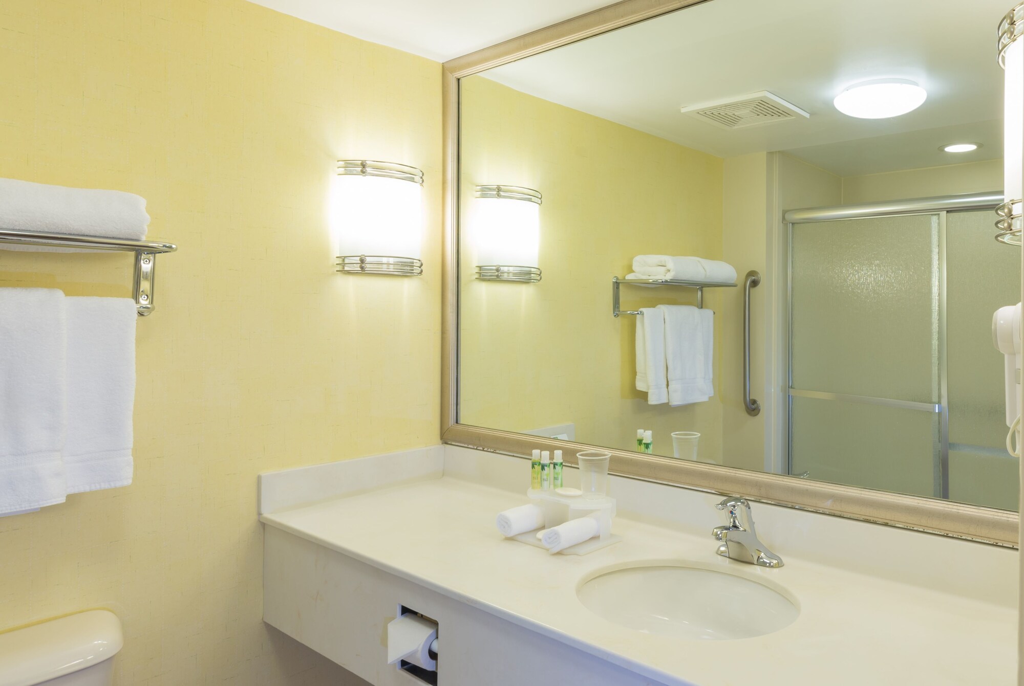 holiday inn express hotel and suites frackville by ihg