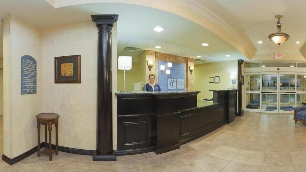 holiday inn express hotel and suites frankfort by ihg