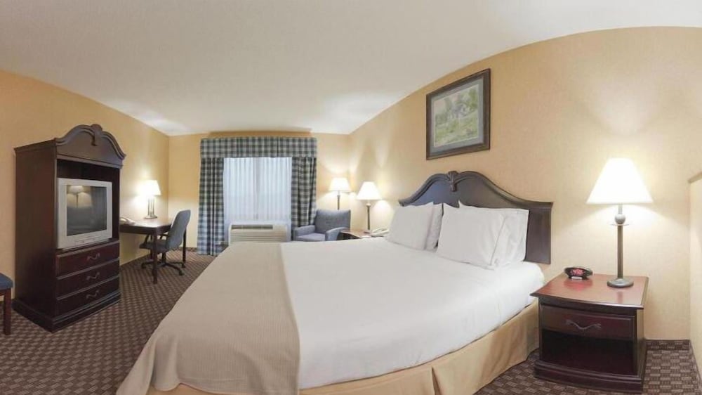 holiday inn express hotel and suites frankfort by ihg