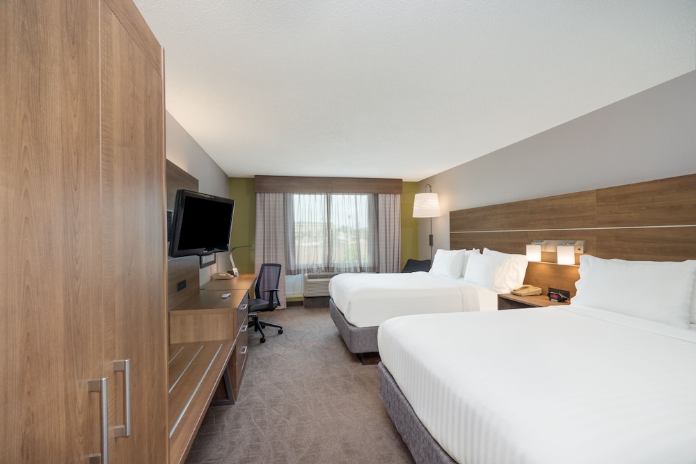 holiday inn express hotel and suites frankfort by ihg