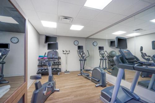 holiday inn express hotel and suites frankfort by ihg