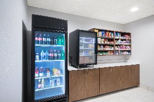 holiday inn express hotel and suites frankfort by ihg