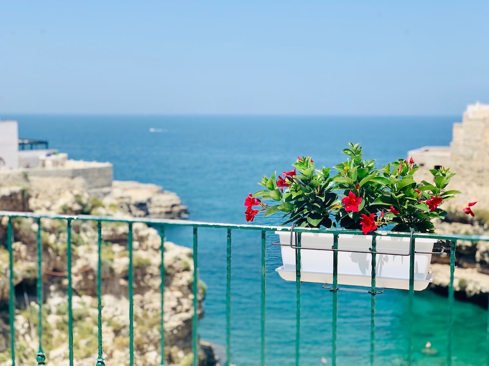 posea polignano sea suites