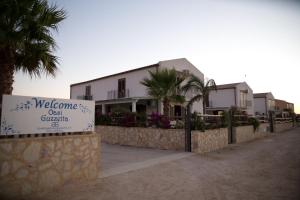 oasi guzzetta aparthotel residence