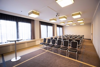 crowne plaza frankfurt congress hotel by ihg