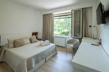 Villa Dei Tigli Resort & Spa,Near Convento Frati Minori Cappuccini Di Pietrelcina,1 star