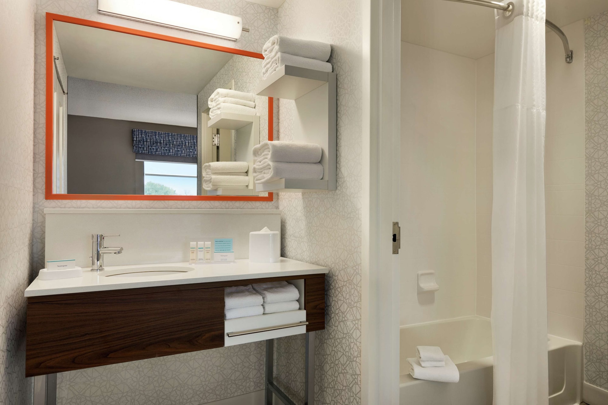 hampton inn and suites frederick fort detrick