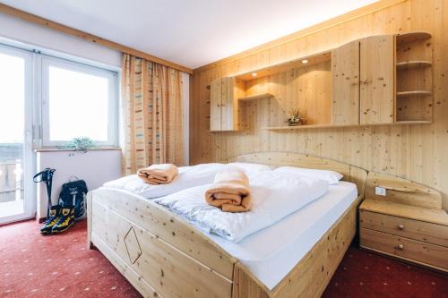 Hotel Schonwies,,3 star