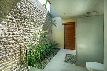 ubud lestari villa