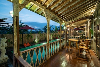 ubud lestari villa