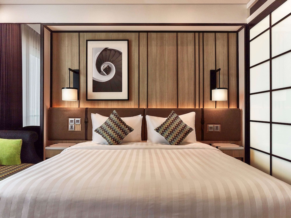 novotel karawang