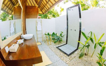 the villa dini dnusa lembongan