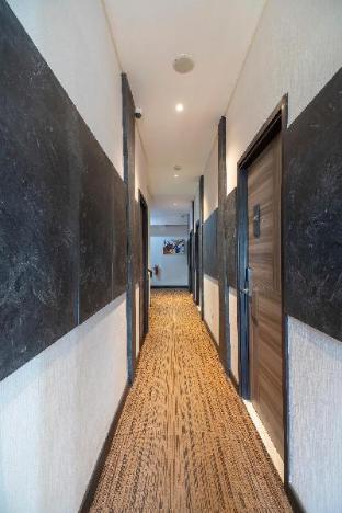 front one boutique karawang