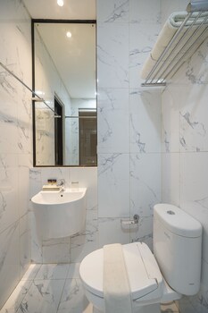 front one boutique karawang