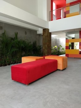 zuri express jimbaran