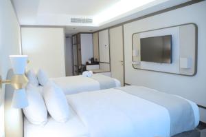 louis kienne hotel pemuda