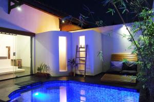 Stay Shark Villas,Gili Islands>>Gili Air,3.5 star