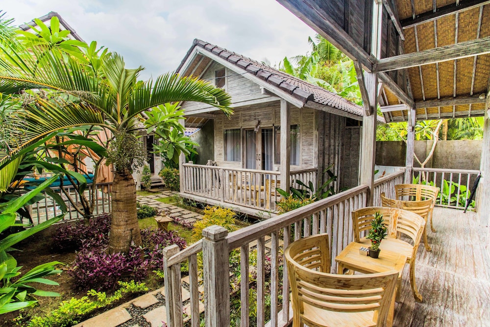 the syron huts lembongan