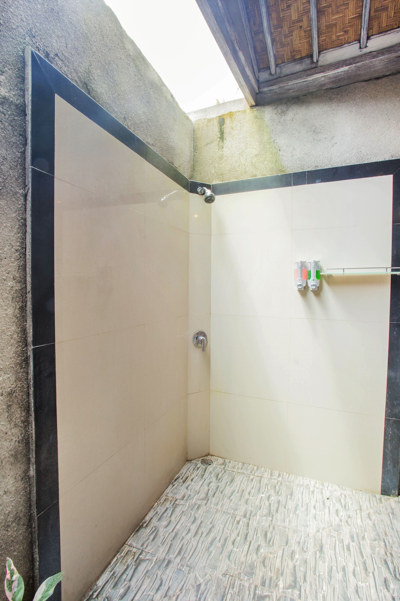 the syron huts lembongan