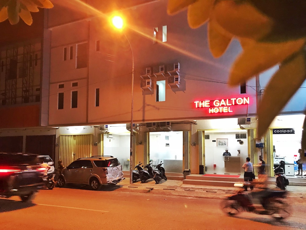 the galton hotel bau bau