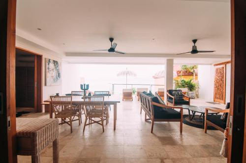 aqua nusa boutique lembongan villas