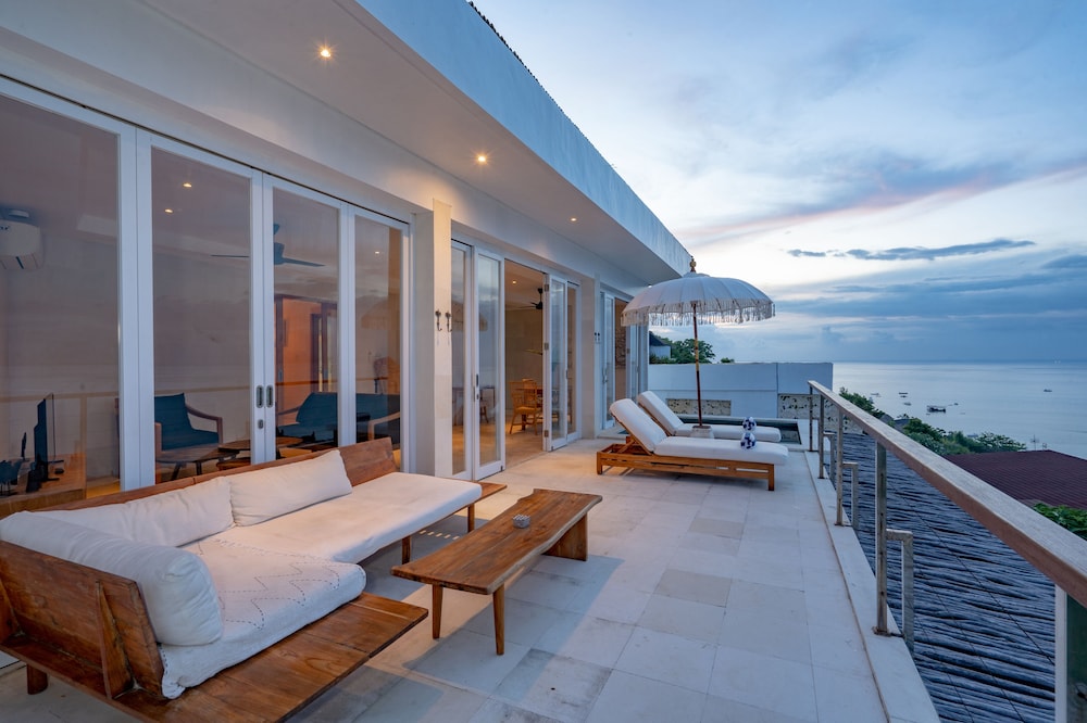 aqua nusa boutique lembongan villas