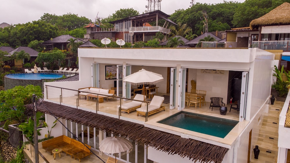 aqua nusa boutique lembongan villas