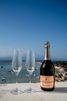 aqua nusa boutique lembongan villas